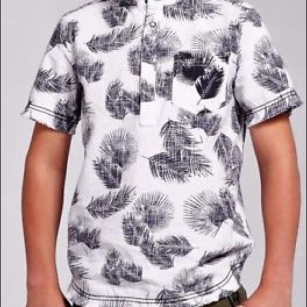 Boys palm leaf button down